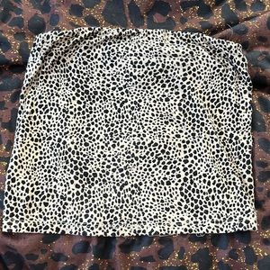American Eagle cheetah print crop top ( Medium )